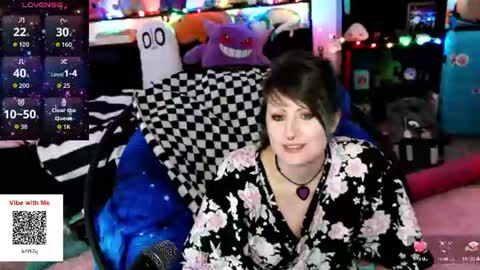 Snapshot of stoleyoursweetroll chatting on 07-01-26, 07:57 Elfie online show from 07-01-26, 07:57