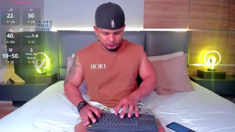 Stone Lee  online show from 10-16-25, 01:28