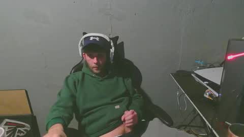 Snapshot of stonedpanda77 chatting on 01-10-25, 05:37 stonedpanda77 online show from 01-10-25, 05:37