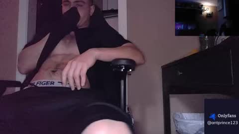 Snapshot of stoner394 chatting on 02-15-26, 01:02 stoner394 online show from 02-15-26, 01:02