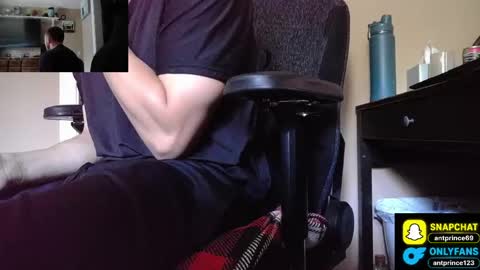 stoner394 online show from 05-12-26, 08:17