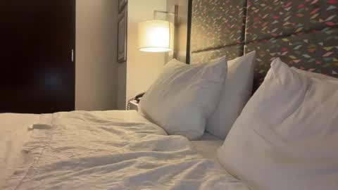 stoneybel online show from 11-24-25, 04:23