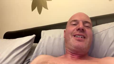 Stoodley22 online show from 11-10-25, 03:33