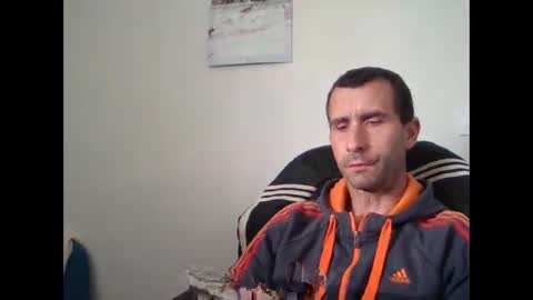 Snapshot of storanex chatting on 12-20-24, 10:05 storanex online show from 12-20-24, 10:05