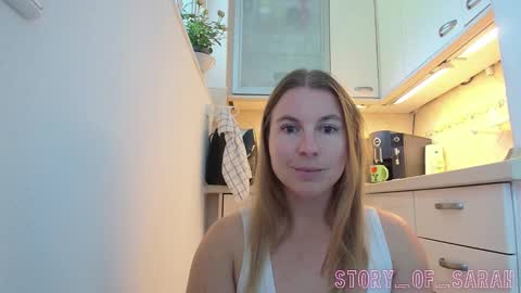 Snapshot of story_of_sarah chatting on 09-21-25, 08:38 Sarah online show from 09-21-25, 08:38