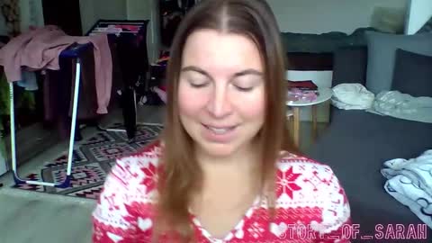 Snapshot of story_of_sarah chatting on 11-19-25, 09:42 Sarah online show from 11-19-25, 09:42