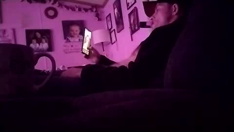 Snapshot of str33twyz3 chatting on 12-05-24, 07:49 Streetwyze online show from 12-05-24, 07:49