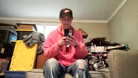 Snapshot of str33twyz3 chatting on 10-16-25, 12:50 Streetwyze online show from 10-16-25, 12:50