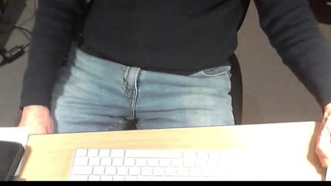 Dave online show from 11-25-25, 05:35