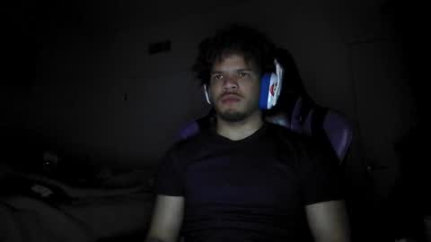 Snapshot of str8dj chatting on 12-23-25, 02:53 Dj online show from 12-23-25, 02:53