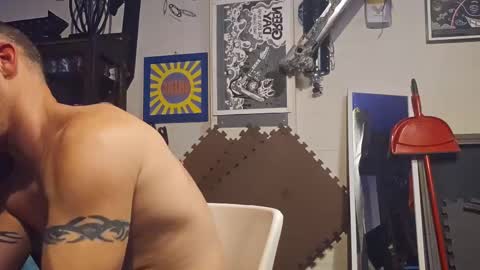 Str8 online show from 02-10-25, 08:00