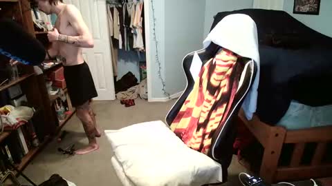 str8whiteboy21 online show from 02-12-25, 05:37