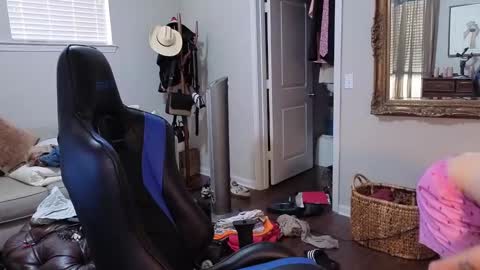 str8whiteboy21 online show from 09-12-25, 04:29