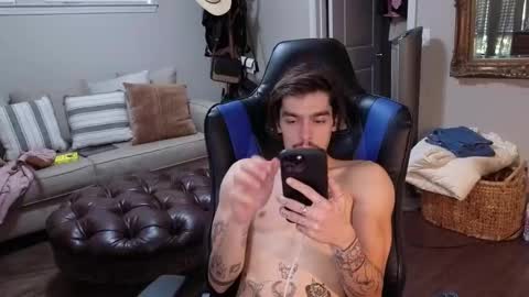 str8whiteboy21 online show from 09-19-25, 01:34