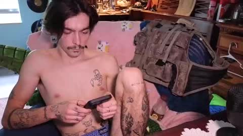 str8whiteboy21 online show from 10-04-25, 03:21