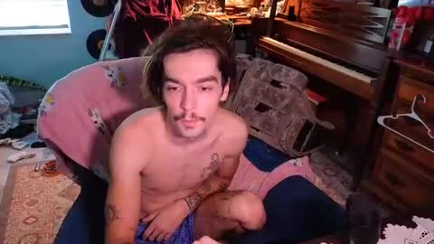 str8whiteboy21 online show from 10-05-25, 04:16