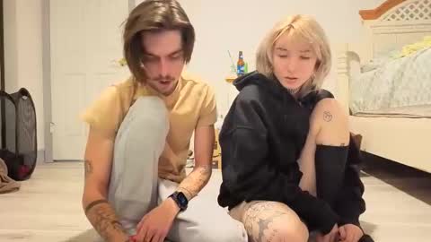 str8whiteboy21 online show from 11-11-25, 08:09