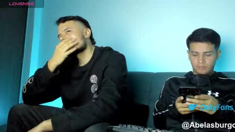 Snapshot of straight_boys_hornys chatting on 11-29-25, 12:24 straight_boys_hornys online show from 11-29-25, 12:24