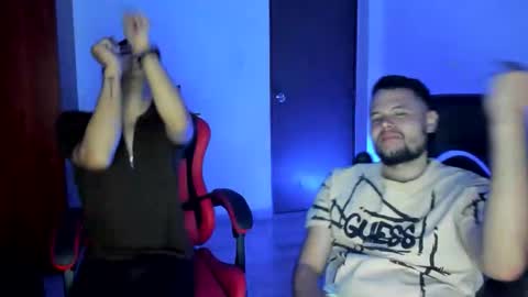 Snapshot of straight_boys_hornys chatting on 12-14-25, 11:26 straight_boys_hornys online show from 12-14-25, 11:26