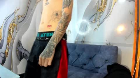 Snapshot of straightboy_nick chatting on 10-12-25, 05:17 NICK online show from 10-12-25, 05:17