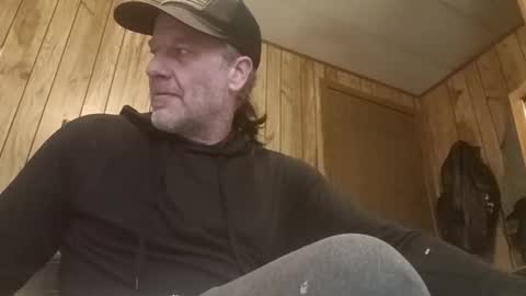 Snapshot of straightmaletouse chatting on 04-08-26, 04:29 straightmaletouse online show from 04-08-26, 04:29