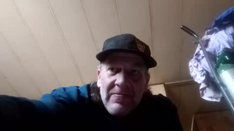 Snapshot of straighttoy chatting on 12-22-25, 04:26 straighttoy online show from 12-22-25, 04:26