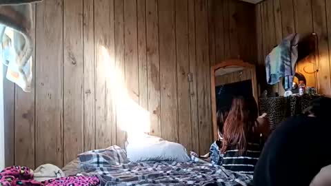 Snapshot of straighttoy chatting on 01-15-26, 04:22 straighttoy online show from 01-15-26, 04:22