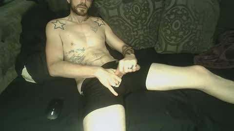 Snapshot of straitpipermann22 chatting on 09-12-25, 04:18 straitpipermann22 online show from 09-12-25, 04:18