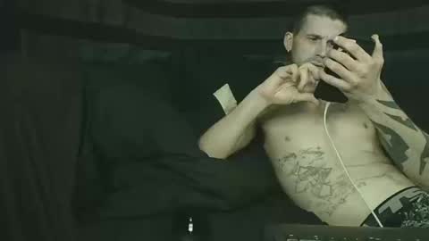 Snapshot of straitpipermann22 chatting on 10-19-25, 01:06 straitpipermann22 online show from 10-19-25, 01:06