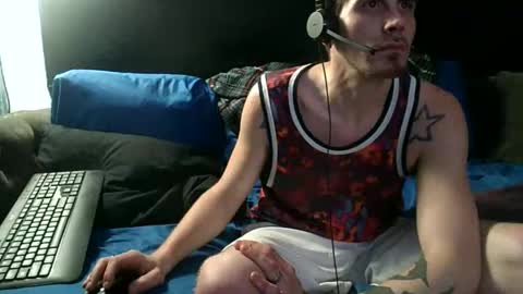 Snapshot of straitpipermann22 chatting on 01-08-26, 11:40 straitpipermann22 online show from 01-08-26, 11:40