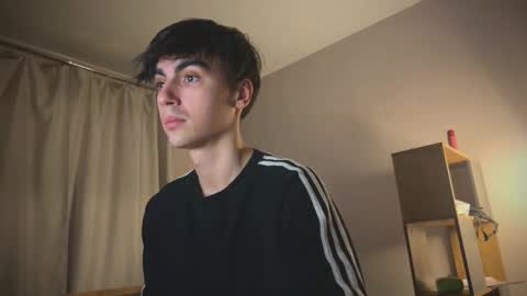 Snapshot of stralght_twinks chatting on 02-21-26, 10:00 Ray online show from 02-21-26, 10:00