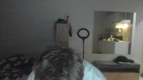 Snapshot of stralght_twinks chatting on 06-07-26, 10:35 Ray online show from 06-07-26, 10:35