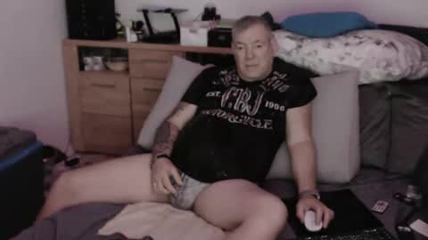 Snapshot of stranger1966 chatting on 09-15-25, 09:15 Stranger online show from 09-15-25, 09:15