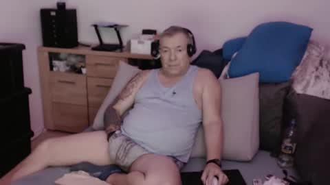 Stranger online show from 11-01-25, 09:50