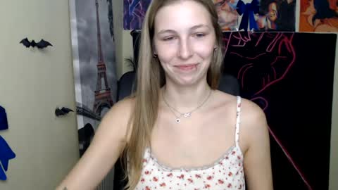 Snapshot of stranger_giirl chatting on 07-23-26, 06:33 Amalia online show from 07-23-26, 06:33