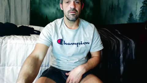 Snapshot of strangeratnight87 chatting on 01-11-25, 09:04 strangeratnight87 online show from 01-11-25, 09:04