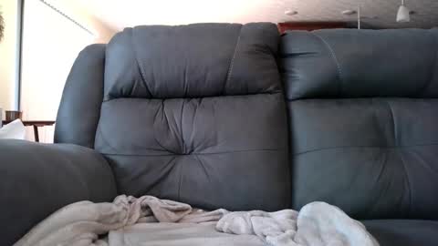 Snapshot of strangeratnight87 chatting on 01-08-26, 07:27 strangeratnight87 online show from 01-08-26, 07:27