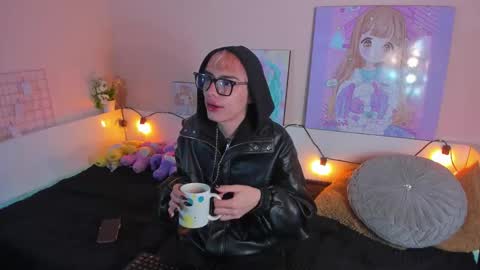 Snapshot of strawberry_kitty_ chatting on 11-03-25, 03:30 strawberry_kitty_ online show from 11-03-25, 03:30