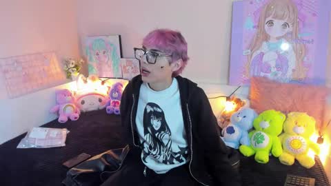 Snapshot of strawberry_kitty_ chatting on 11-30-25, 04:05 strawberry_kitty_ online show from 11-30-25, 04:05