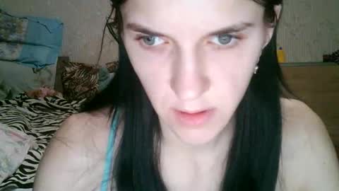 Snapshot of strawberry_storm chatting on 03-19-26, 02:15 Strawberry Storm online show from 03-19-26, 02:15