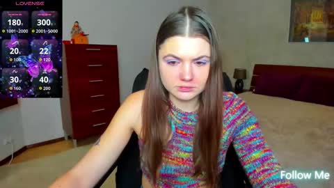 Snapshot of strawberrylux chatting on 02-26-26, 07:40 Strawberrylux online show from 02-26-26, 07:40