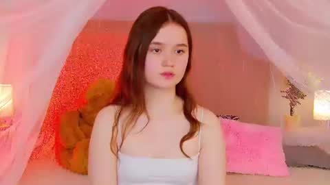 Snapshot of strawbunnybite chatting on 07-17-26, 02:45 Bunny online show from 07-17-26, 02:45