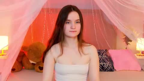Snapshot of strawbunnybite chatting on 07-20-26, 03:25 Bunny online show from 07-20-26, 03:25