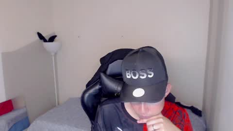 Street online show from 04-05-26, 08:39