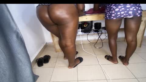 Snapshot of streetlioness chatting on 02-21-26, 07:09 streetlioness online show from 02-21-26, 07:09