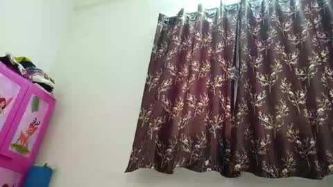 strip_couple_love1 online show from 09-25-25, 07:45