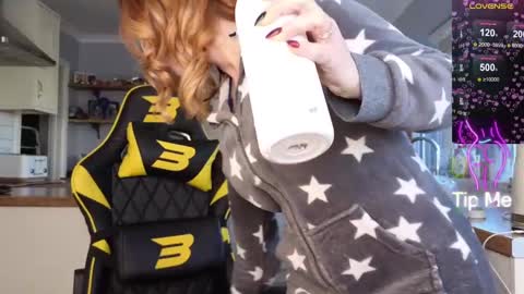 Amorina online show from 01-30-25, 10:50