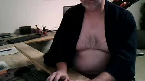 Snapshot of strokingdragon48 chatting on 12-13-24, 05:00 strokingdragon48 online show from 12-13-24, 05:00