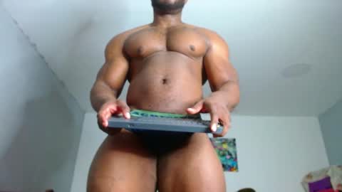 strong_george1 online show from 12-19-24, 12:02