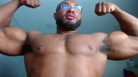 strong_george1 online show from 12-24-24, 06:17